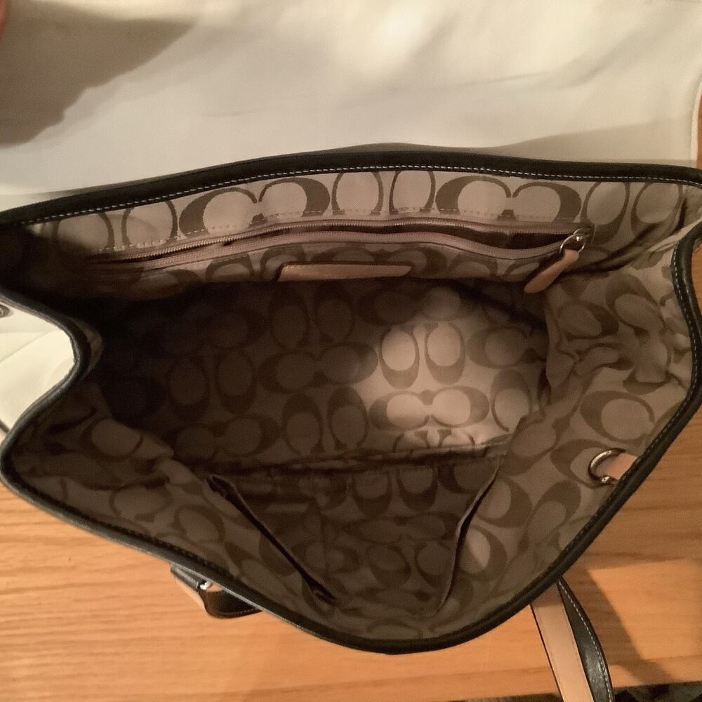 Authentic Coach Hampton Leather Handbag, White & … - image 6